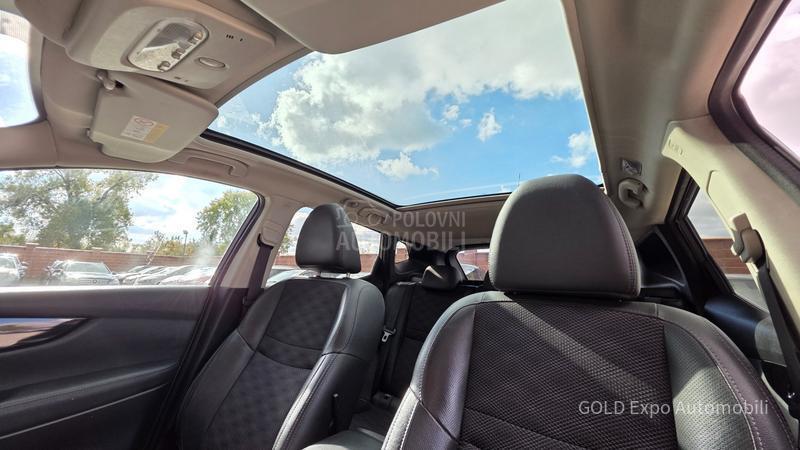 Nissan Qashqai 1.6DC X-TRONIC TEKNA