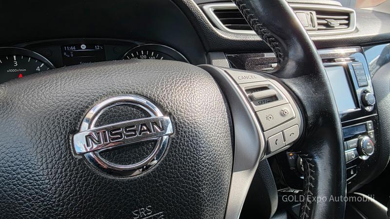 Nissan Qashqai 1.6DC X-TRONIC TEKNA