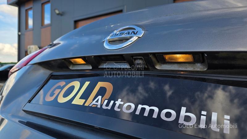 Nissan Qashqai 1.6DC X-TRONIC TEKNA