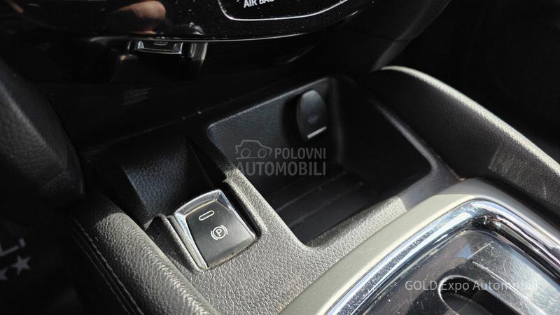 Nissan Qashqai 1.6DC X-TRONIC TEKNA