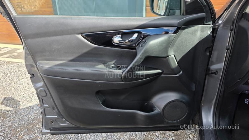 Nissan Qashqai 1.6DC X-TRONIC TEKNA