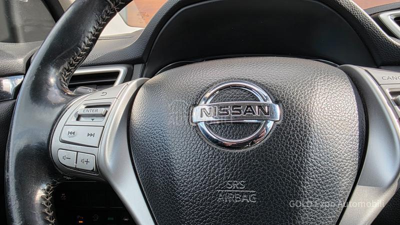 Nissan Qashqai 1.6DC X-TRONIC TEKNA
