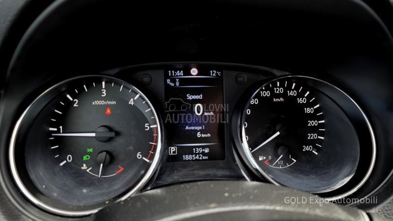 Nissan Qashqai 1.6DC X-TRONIC TEKNA