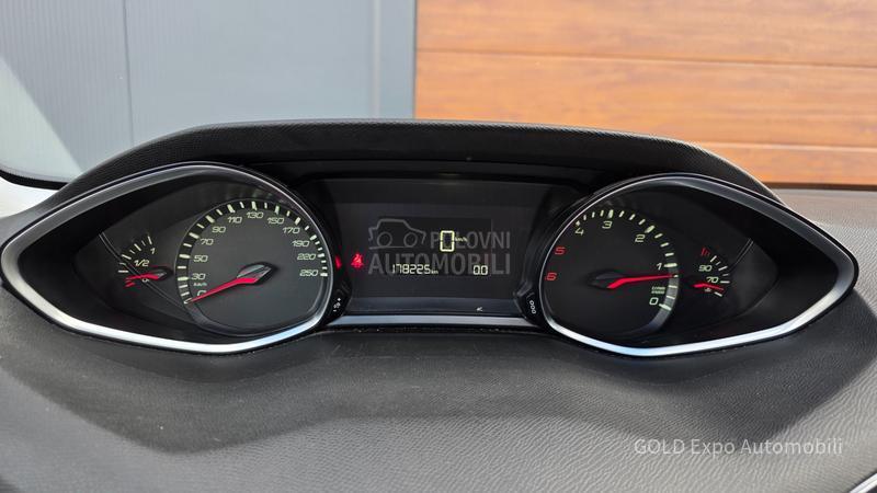 Peugeot 308 1.6 HDi 92 ALLURE