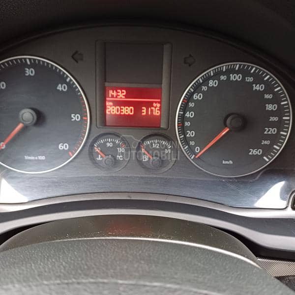 Volkswagen Golf 5 1.9 tdi goal