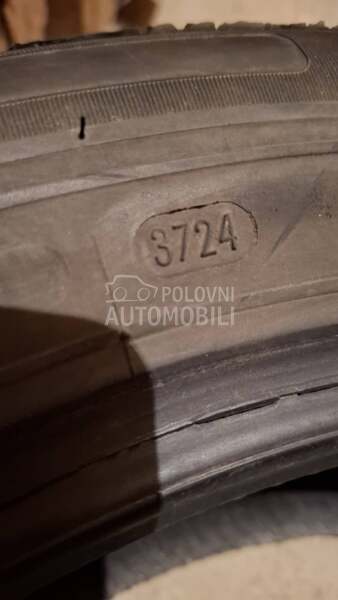 Starmaxx 205/55 R16 Zimska