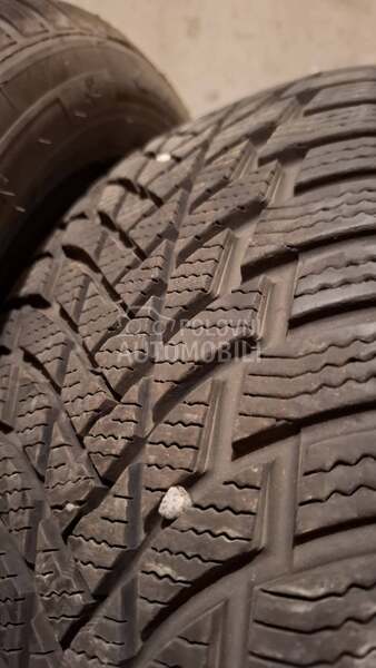 Starmaxx 205/55 R16 Zimska