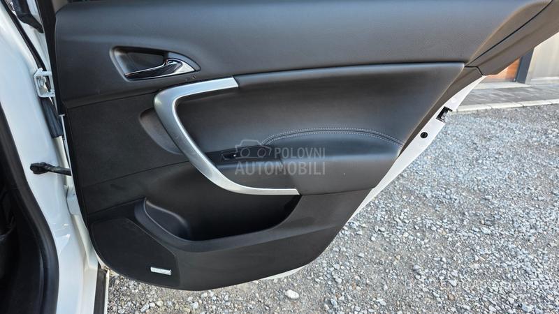 Opel Insignia 2.0CD OPC COSMO AUT