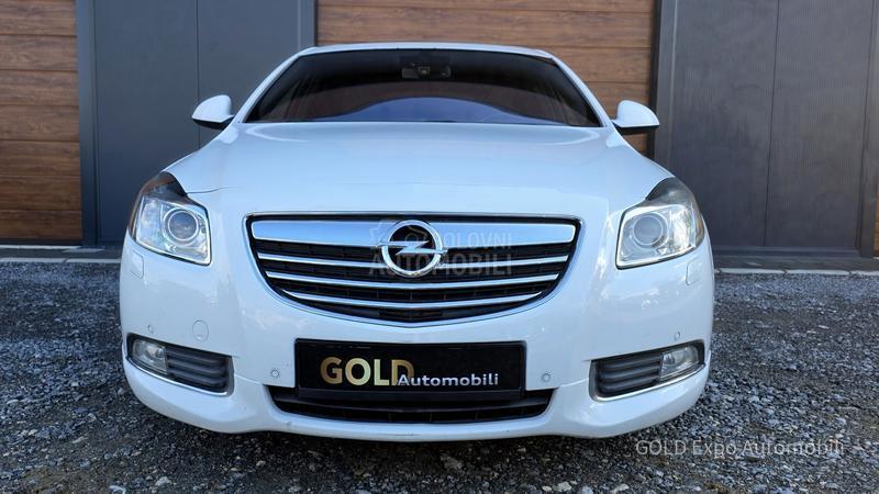 Opel Insignia 2.0CD OPC COSMO AUT