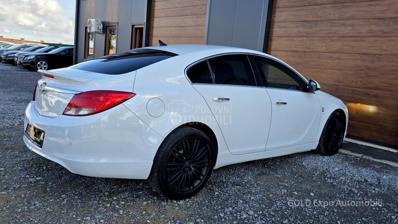 Opel Insignia 2.0CD OPC COSMO AUT