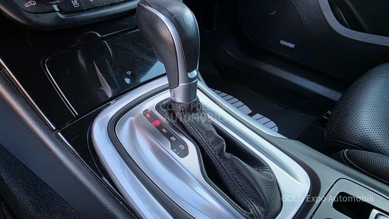 Opel Insignia 2.0CD OPC COSMO AUT