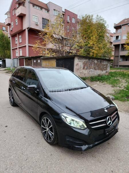 Mercedes Benz B 180 