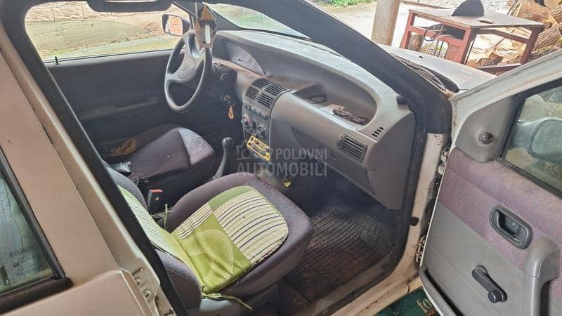 Fiat Punto 1.1 b