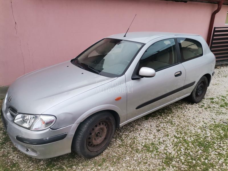 Nissan Almera 
