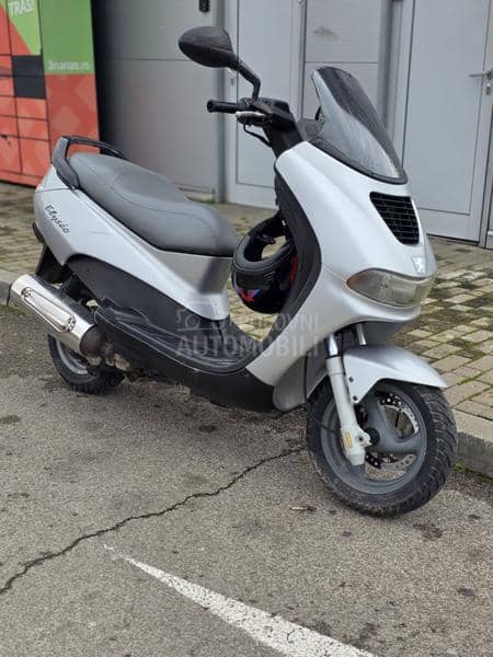 Peugeot Elyseo