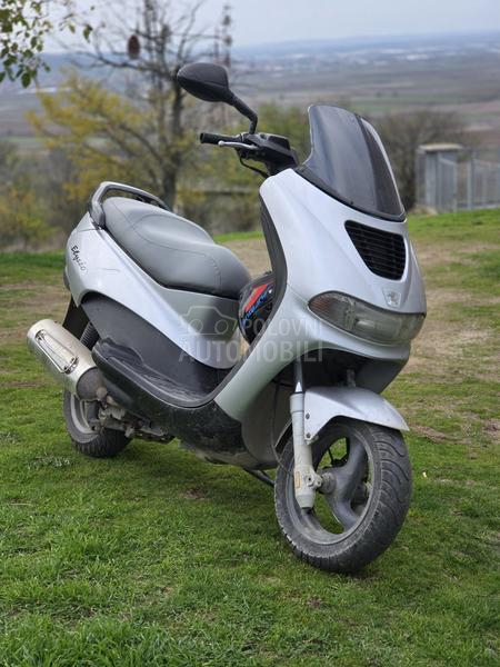 Peugeot Elyseo