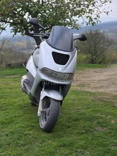 Peugeot Elyseo