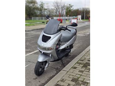 Peugeot Elyseo