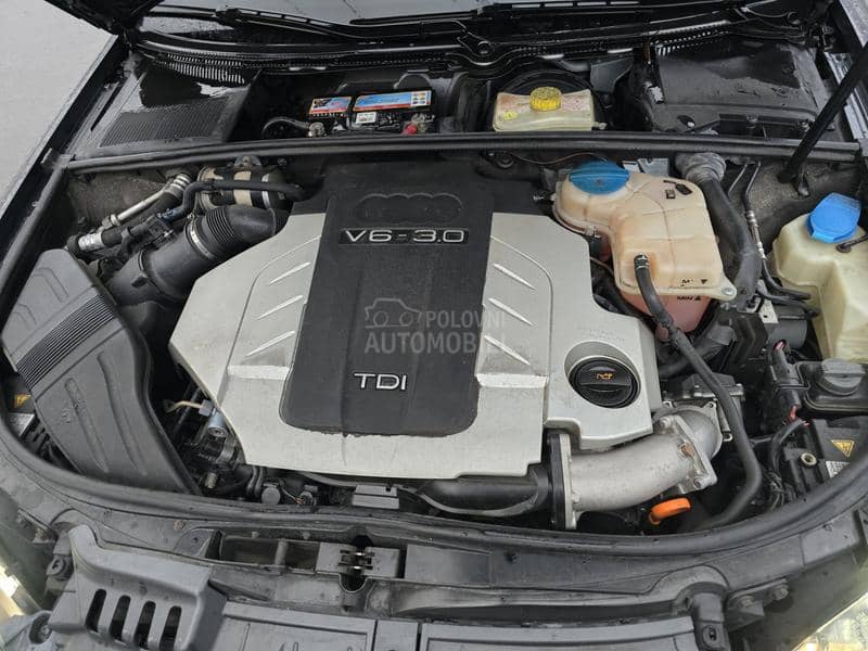 Audi A4 sa tablama 3.0T.D.I