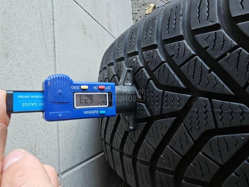 Yokohama 205/55 R16 Zimska