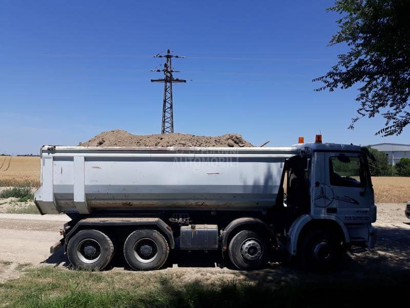 Mercedes Benz Actros 4146