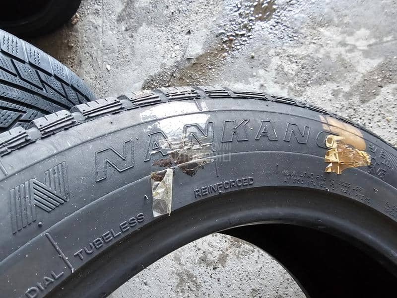 Nankang 235/55 R17 Zimska