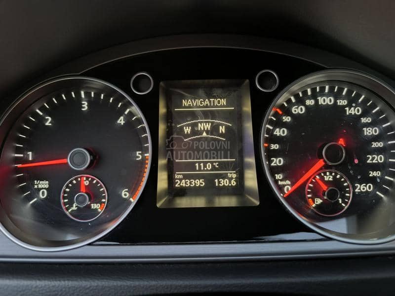 Volkswagen Passat B7 2.0TDI R-LINE LEDNAV