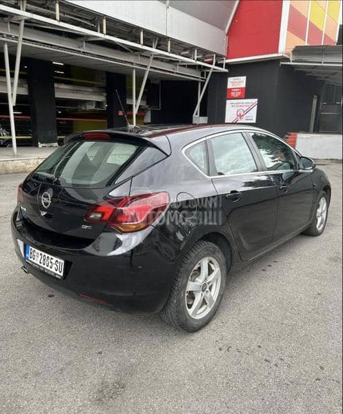 Opel Astra J 2.0 cdti