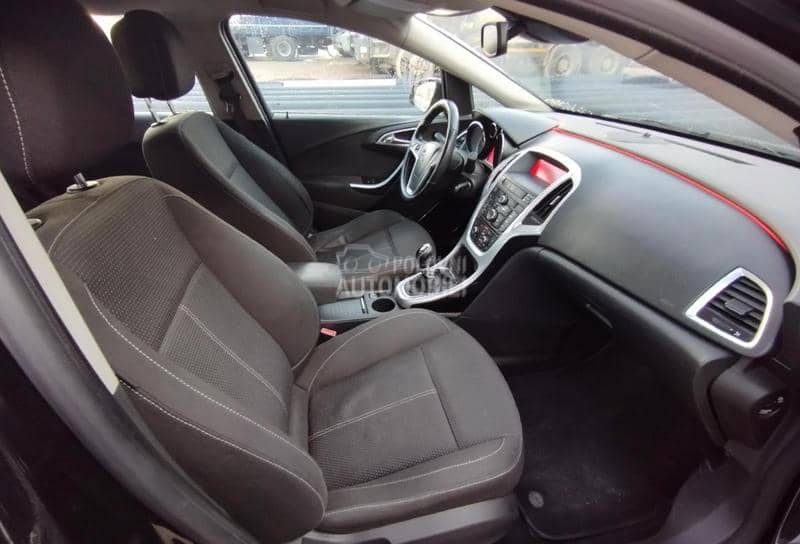 Opel Astra J 2.0 cdti