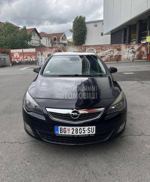Opel Astra J 2.0 cdti