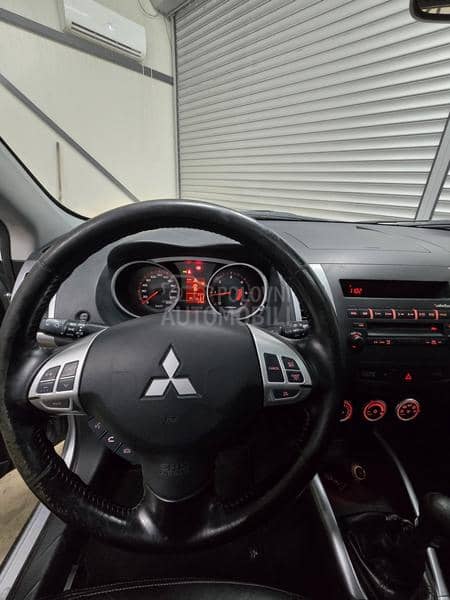 Mitsubishi Outlander 2.0 DID 4x4 CH