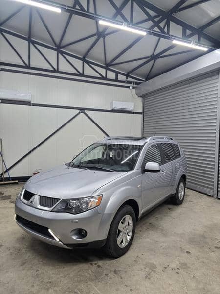 Mitsubishi Outlander 2.0 DID 4x4 CH