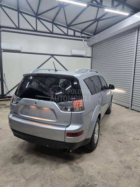 Mitsubishi Outlander 2.0 DID 4x4 CH