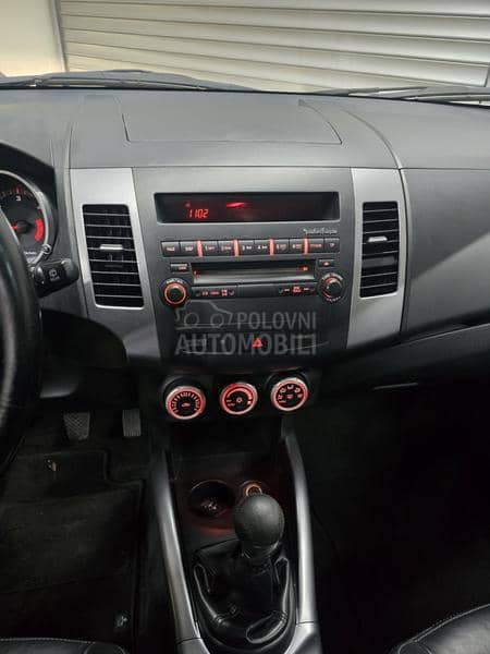 Mitsubishi Outlander 2.0 DID 4x4 CH