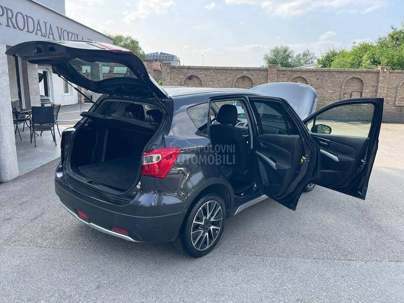 Suzuki SX4 S-Cross O D L I C A N