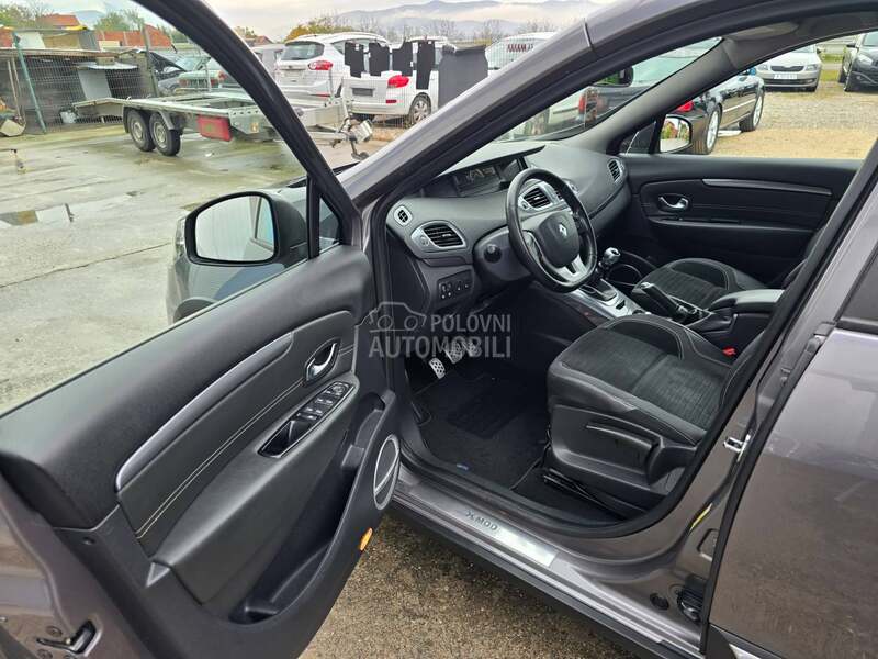 Renault Scenic XMOD BOSE