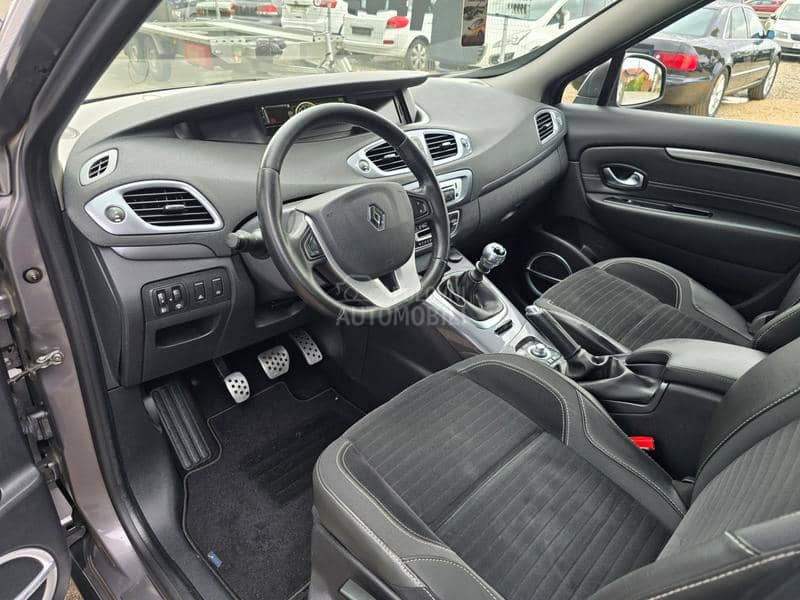 Renault Scenic XMOD BOSE