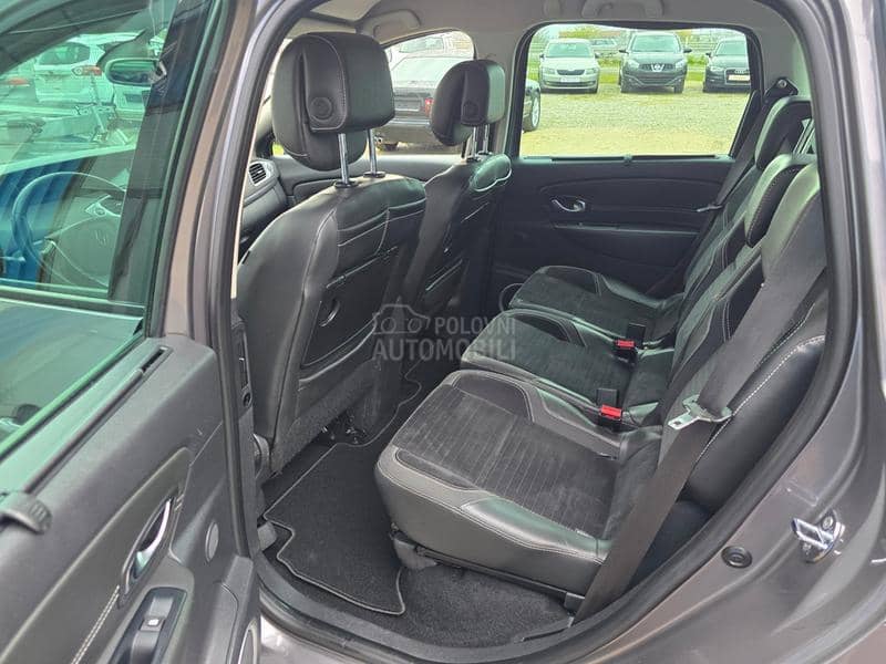 Renault Scenic XMOD BOSE