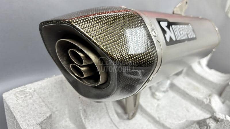 Akrapovic Yamaha