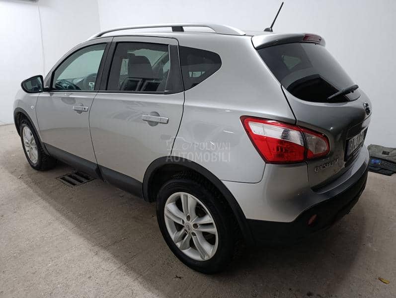 Nissan Qashqai 1.6