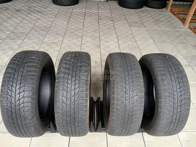 Bridgestone 205/60 R16 Zimska