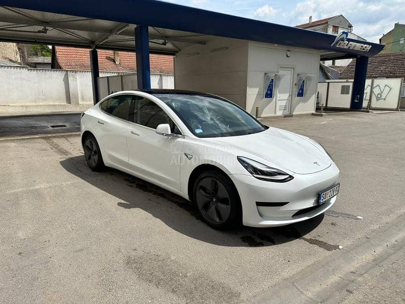 Tesla Model 3 Standard Range Plus