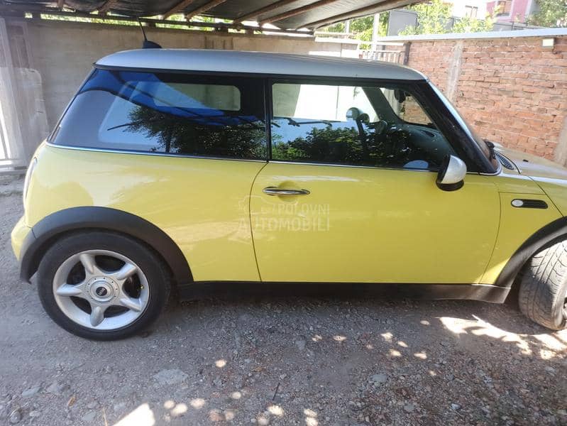 MINI Cooper 