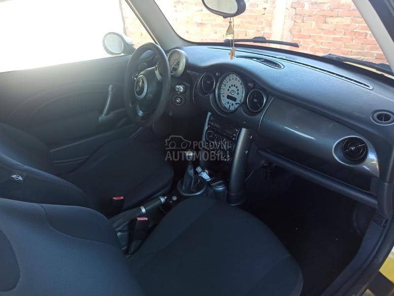 MINI Cooper 