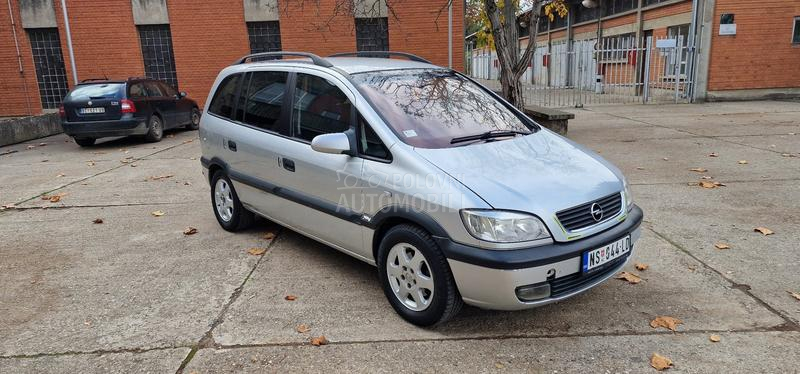 Opel Zafira 
