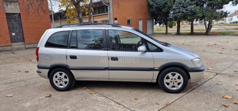 Opel Zafira 