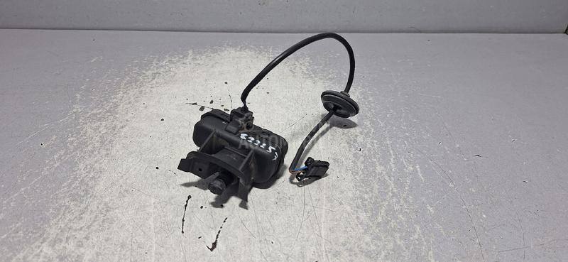 MOTORIC POKLOPCA REZERVOARA