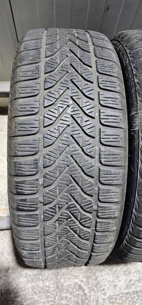 Lassa 215/60 R17 Zimska