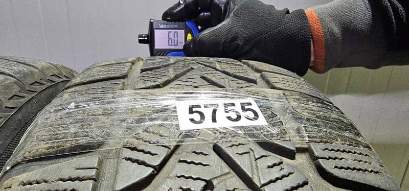 Lassa 215/60 R17 Zimska