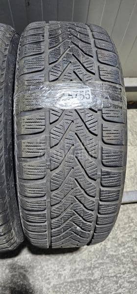 Lassa 215/60 R17 Zimska